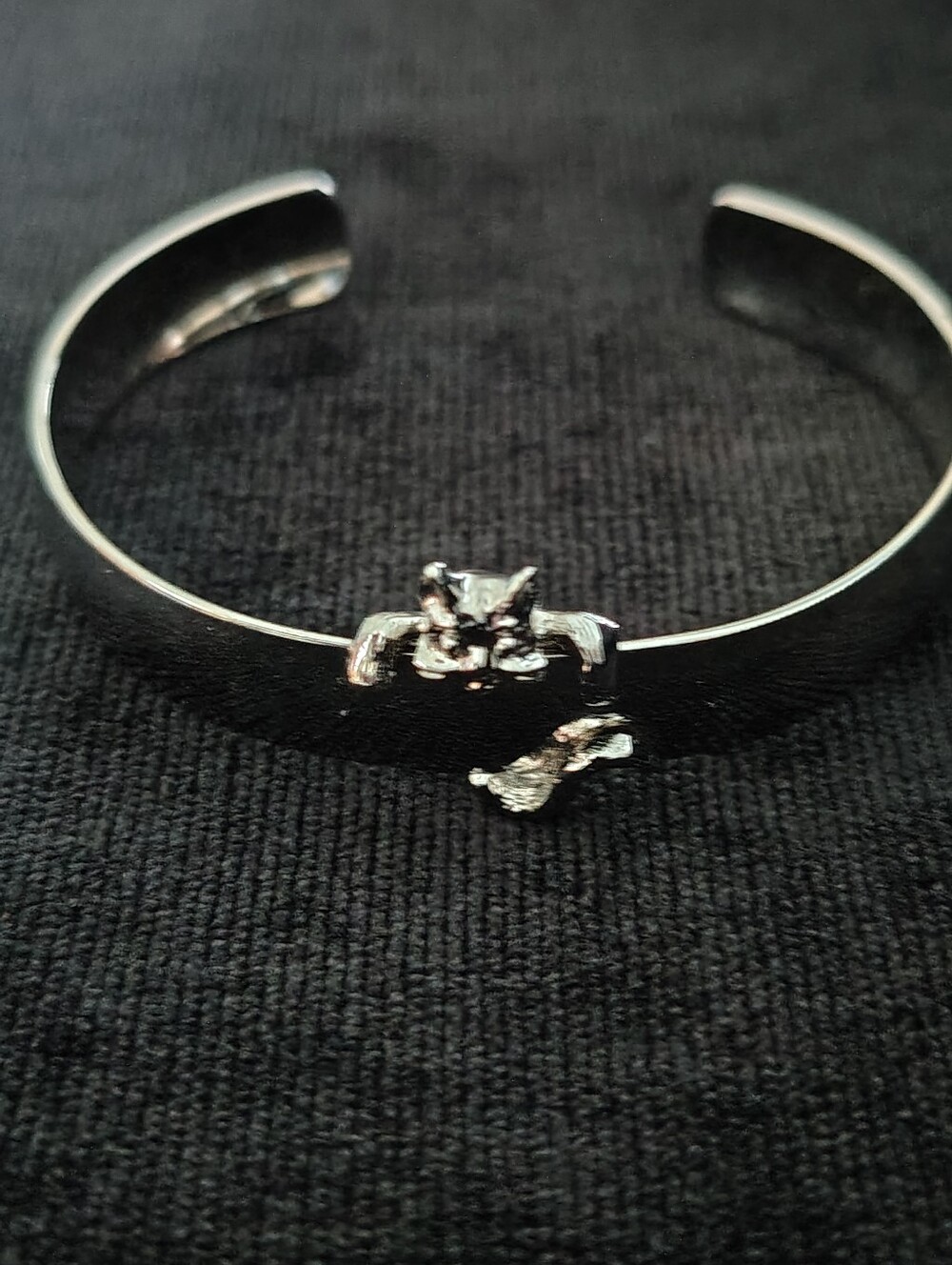 Vtg. Sarah Coventry "Peeping Tom" Cat Open Cuff Bracelet